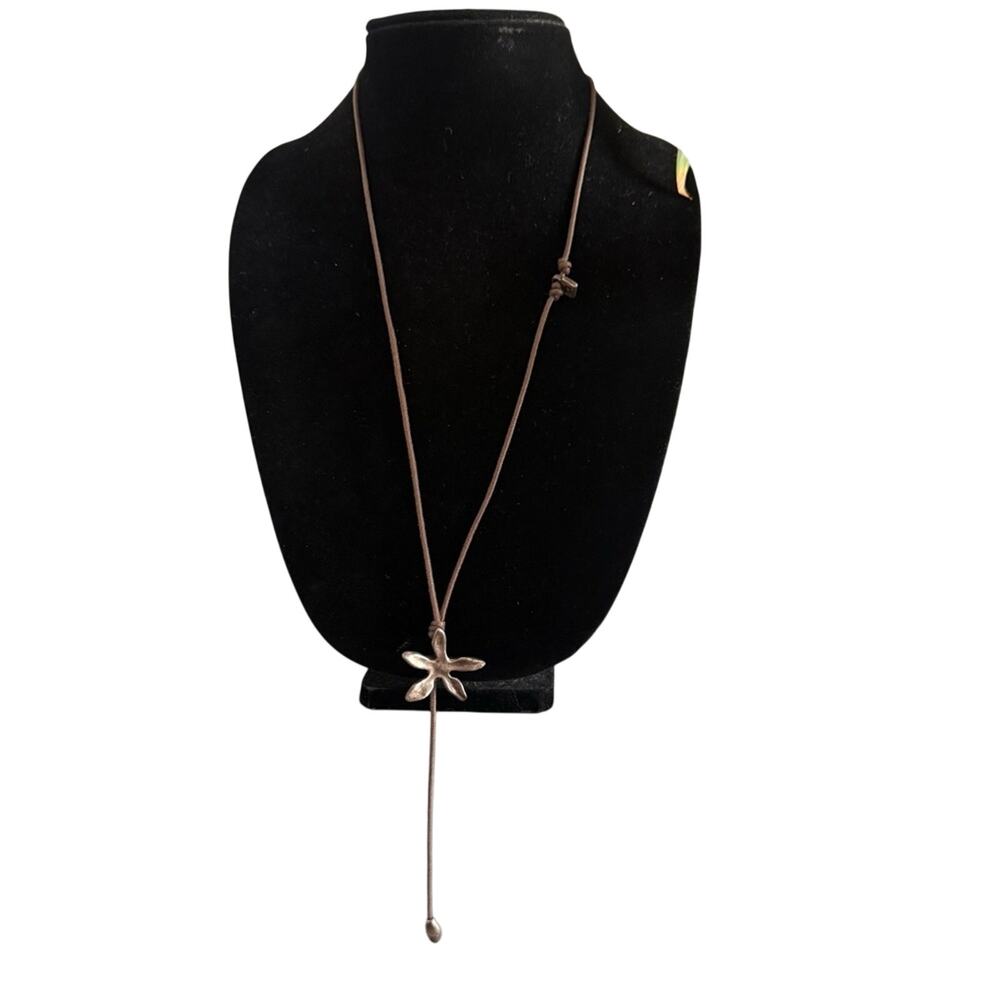 Uno de 50 Brown Leather Necklace with Silver Flower Pendant